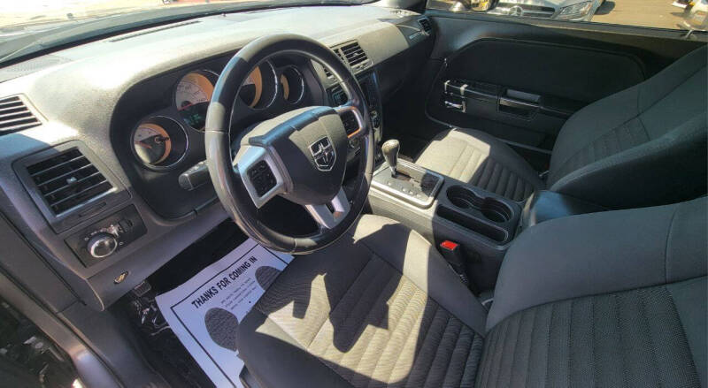 2014 Dodge Challenger SXT