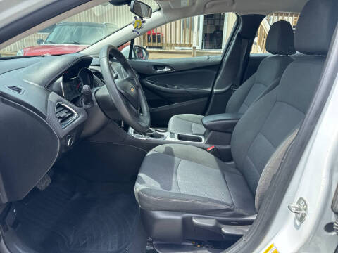 2018 Chevrolet Cruze LS Auto