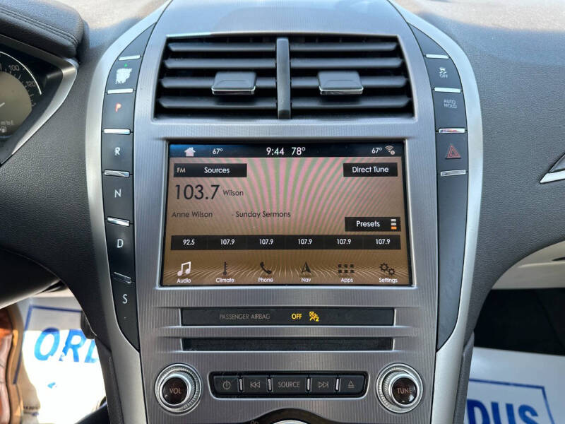 2017 Lincoln MKZ Select