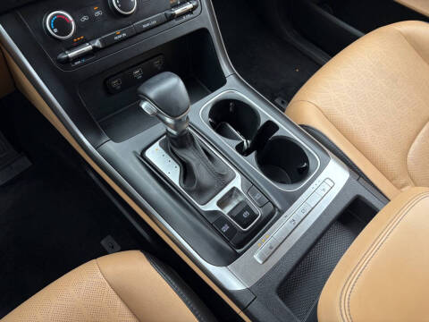 2022 Kia Carnival LX