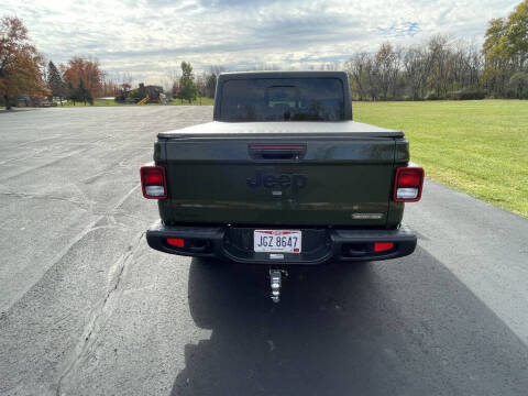 2023 Jeep Gladiator Sport