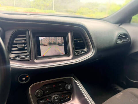 2018 Dodge Challenger SXT