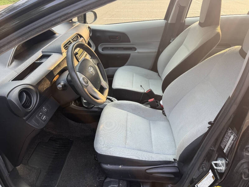 2013 Toyota Prius c One