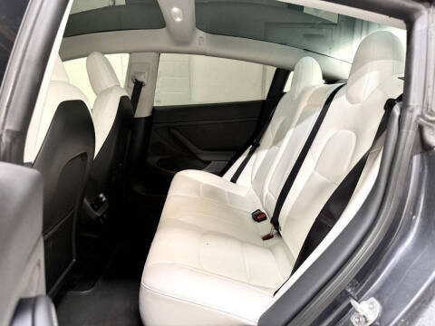 2022 Tesla Model 3 Performance