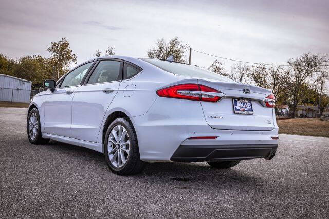 2020 Ford Fusion SE