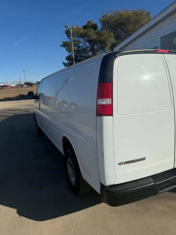 2023 Chevrolet Express 2500