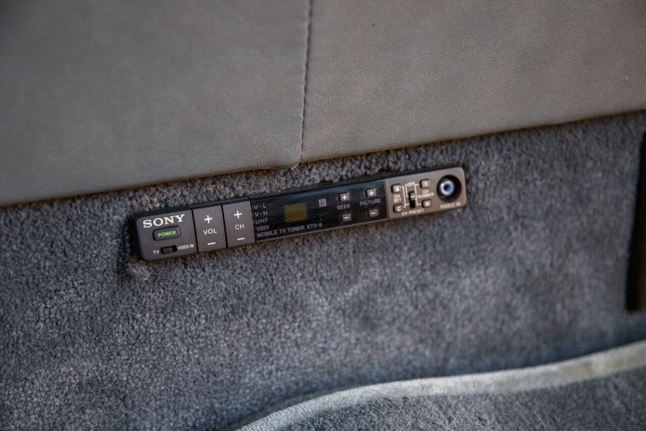 1988 Chevrolet Suburban 39