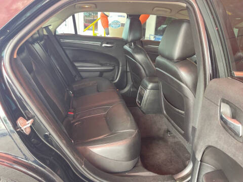 2018 Chrysler 300 Touring