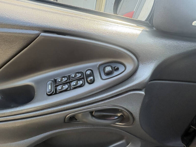 2001 Ford Mustang