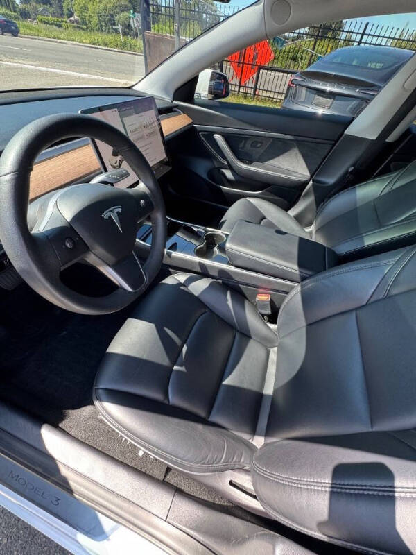2020 Tesla Model 3 Standard Range Plus