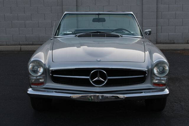 1967 Mercedes-Benz SL-Class 16