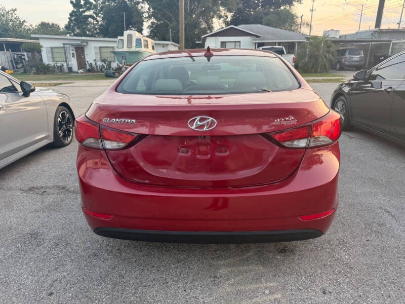 2014 Hyundai Elantra SE