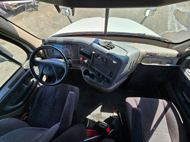 2014 Freightliner Cascadia