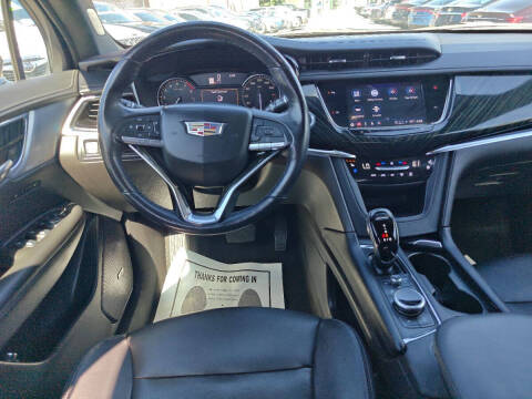 2023 Cadillac XT6 Premium Luxury