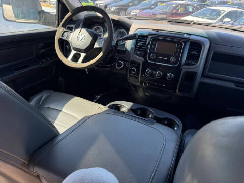 2017 RAM 2500 Tradesman