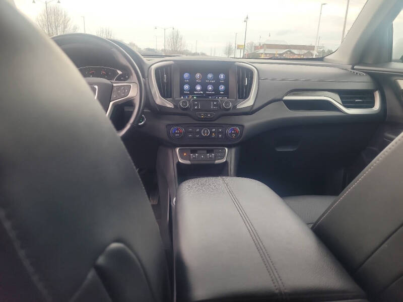 2022 GMC Terrain SLT