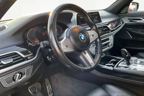 2022 BMW 7 Series 740i