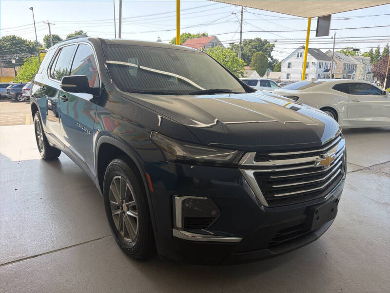 2023 Chevrolet Traverse LT Leather