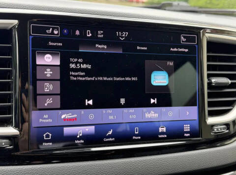 2022 Chrysler Pacifica Touring L