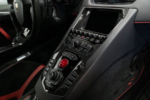 2016 Lamborghini Aventador LP 750-4 SV