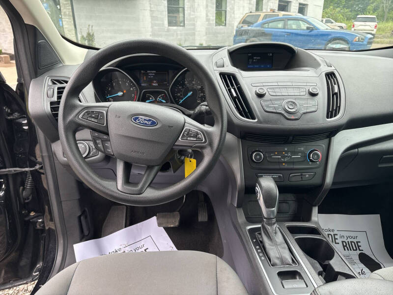 2019 Ford Escape S