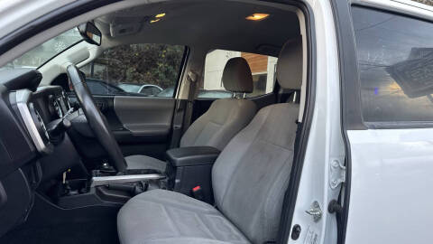 2017 Toyota Tacoma SR5 V6