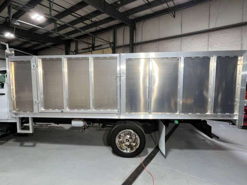2022 Chevrolet Silverado 5500HD