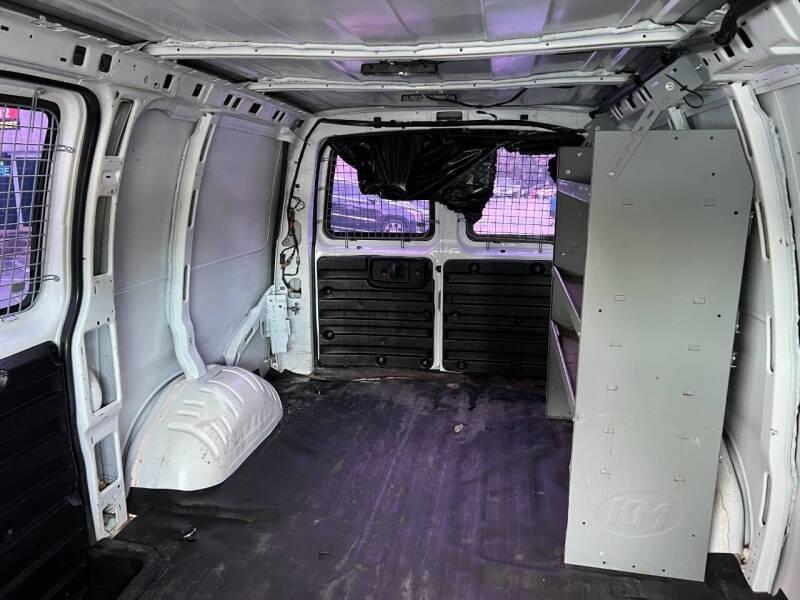 2018 GMC Savana 2500