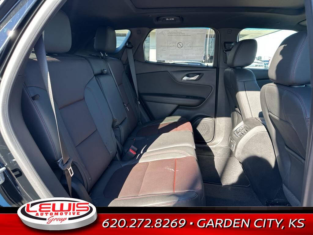 2025 Chevrolet Blazer for sale at Lewis Chevrolet of Garden City in Garden City, KS