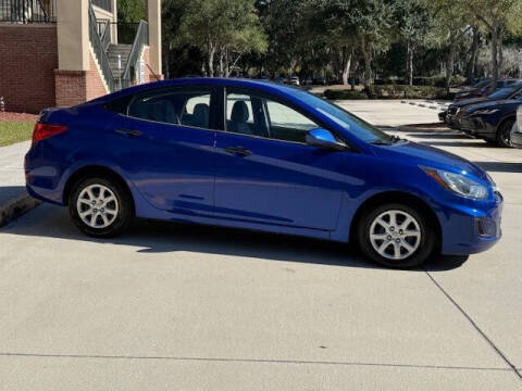 2012 Hyundai Accent GLS