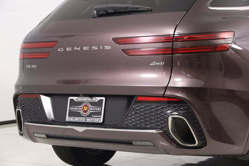 2022 Genesis GV70 2.5T Standard
