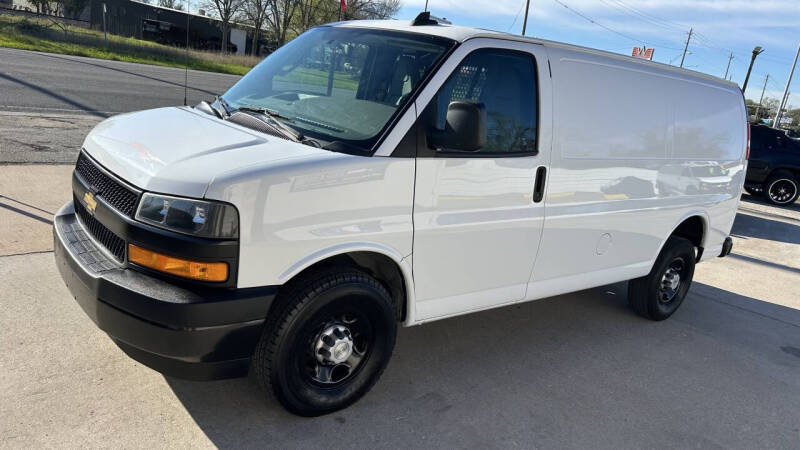 2022 Chevrolet Express 2500