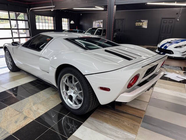 2005 Ford GT