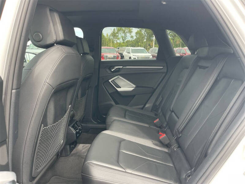 2023 Audi Q3 quattro S line Premium 45 TFSI