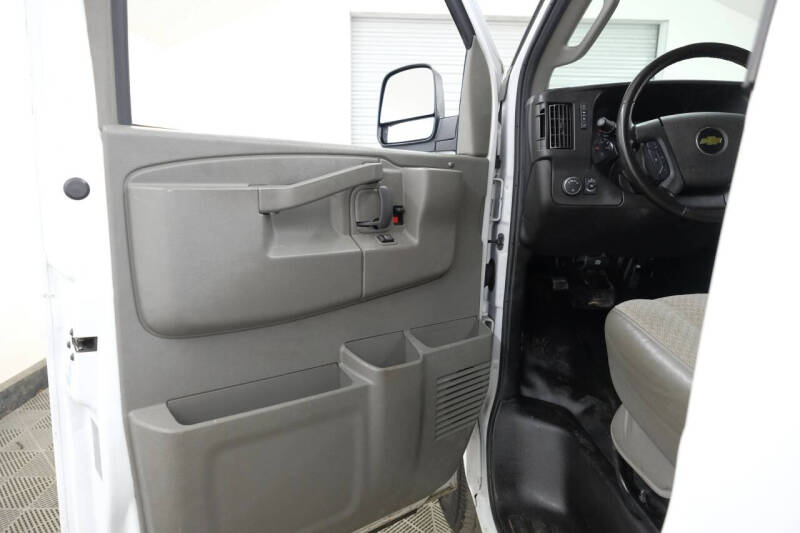 2021 Chevrolet Express 2500