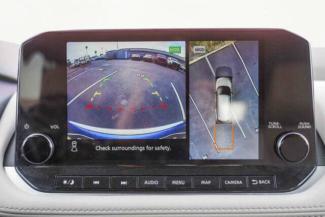 2022 Nissan Rogue SL