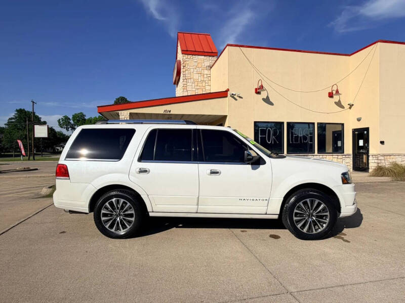 2016 Lincoln Navigator Select