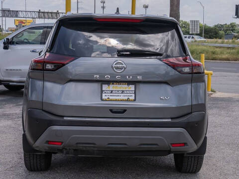 2021 Nissan Rogue SV