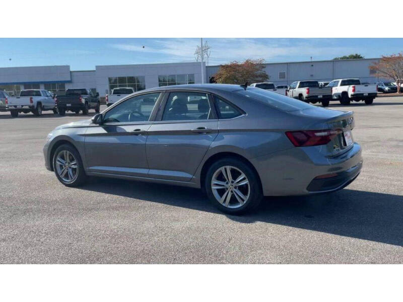 2024 Volkswagen Jetta SE