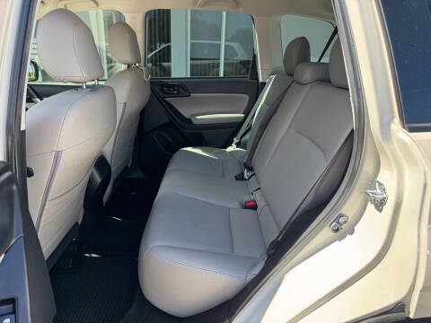 2015 Subaru Forester 2.5i