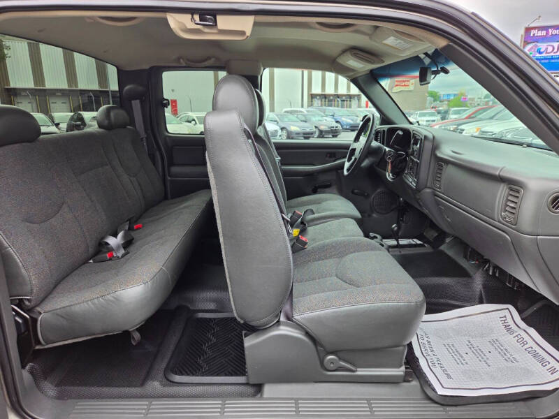 2003 Chevrolet Silverado 1500 LS