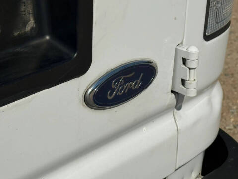 2006 Ford E-Series E-350 SD
