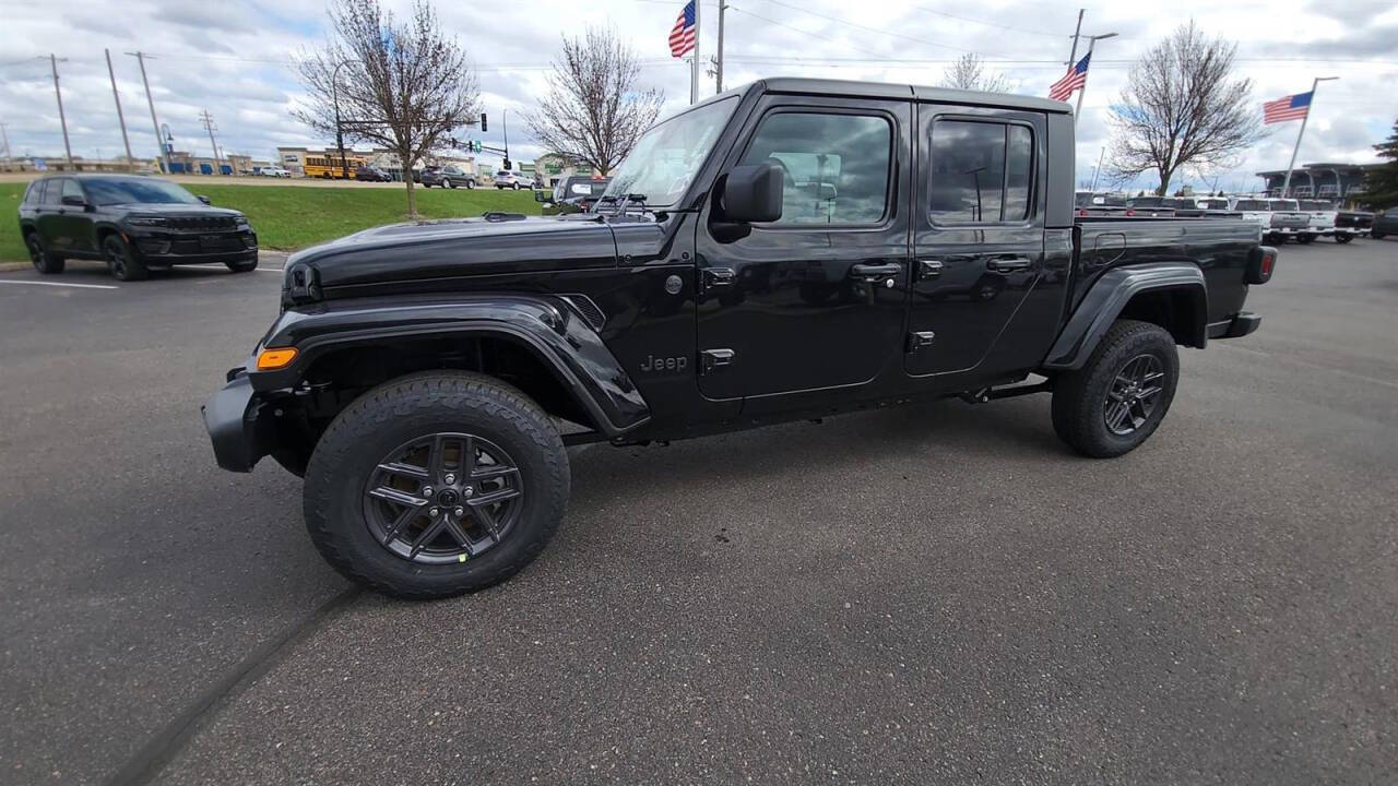 2024 Jeep Gladiator for sale at Victoria Auto Sales in Victoria, MN