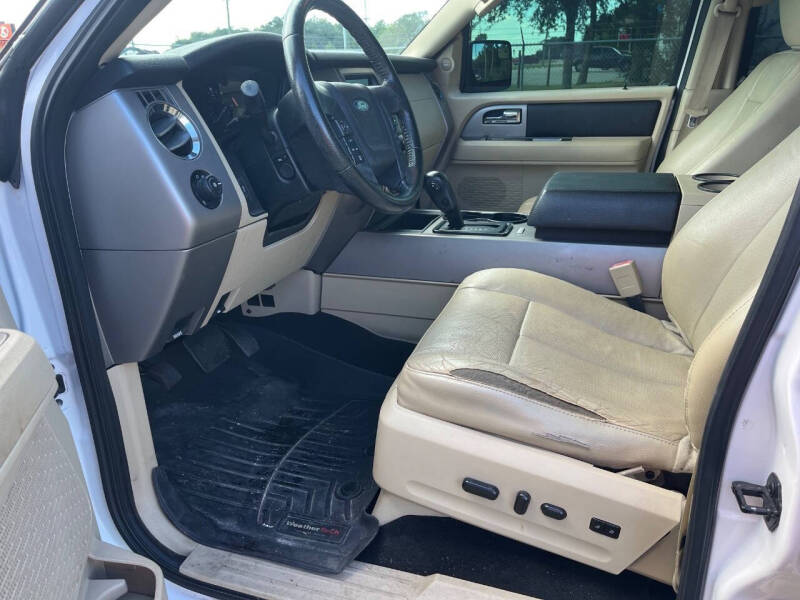 2017 Ford Expedition EL XLT