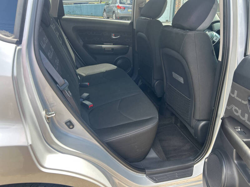 2013 Kia Soul +