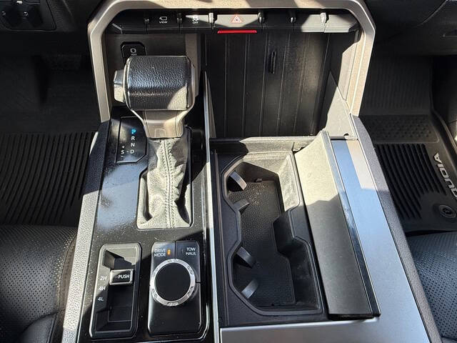 2025 Toyota Sequoia SR5