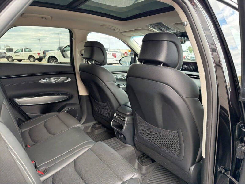 2024 Genesis GV70 2.5T Standard