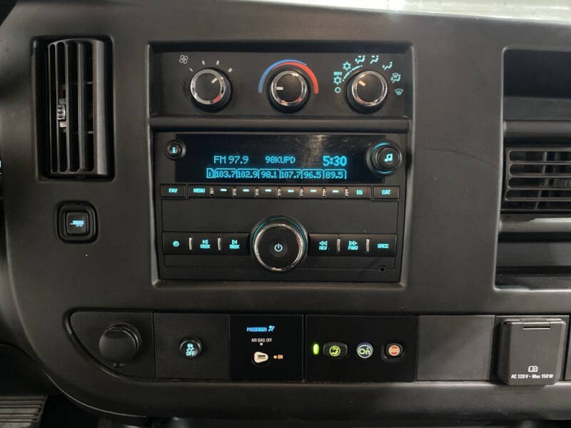 2017 Chevrolet Express LS 3500