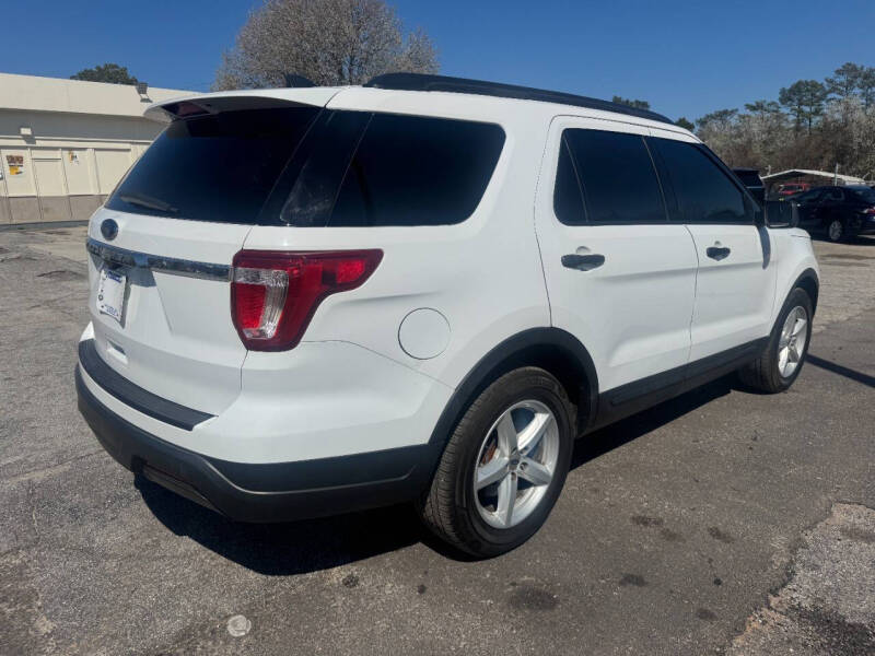 2018 Ford Explorer