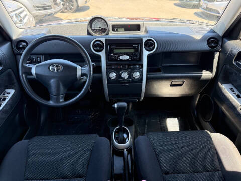 2005 Scion xB